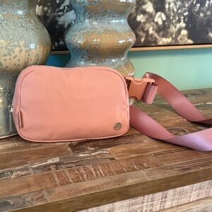 Lululemon Women's Pink Crossbody Belt Bag beautiful condition